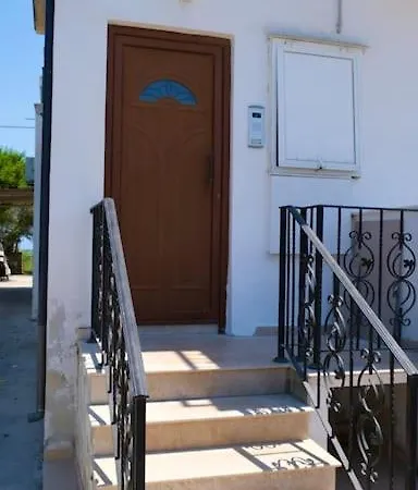 Seaview 2br Retreat By The Ocean * لارنكا