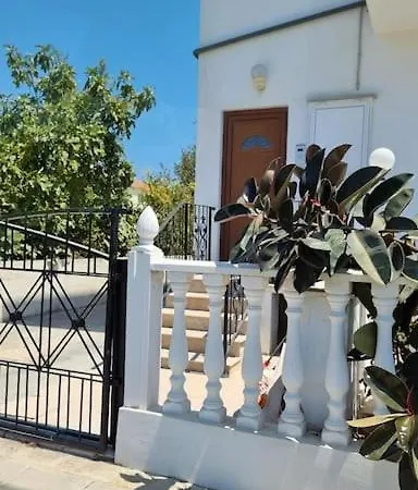 Seaview 2br Retreat By The Ocean شقة *