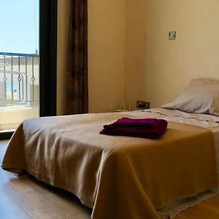 شقة Seaview 2br Retreat By The Ocean لارنكا
